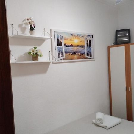 Cozy Single Room Mercado Central Аликанте Екстериор снимка