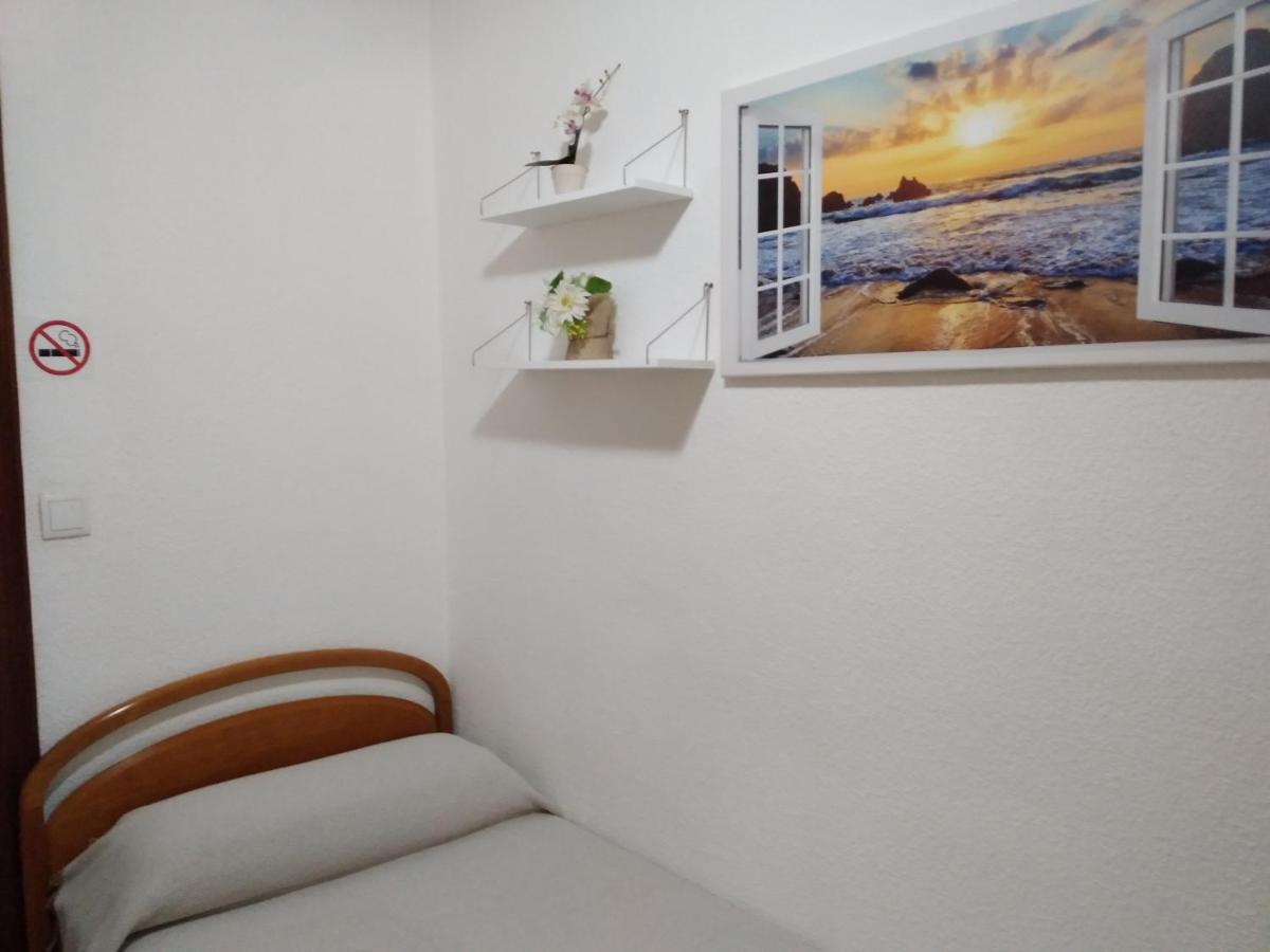 Cozy Single Room Mercado Central Аликанте Екстериор снимка