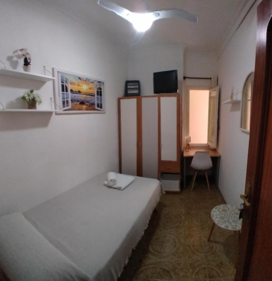 Cozy Single Room Mercado Central Аликанте Екстериор снимка