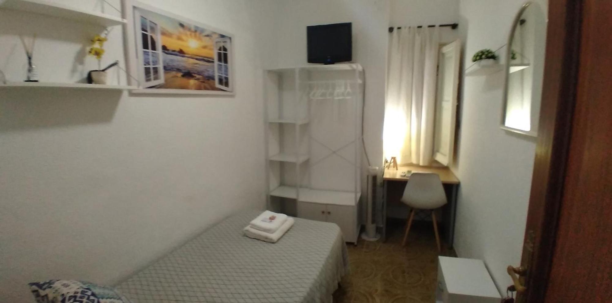 Cozy Single Room Mercado Central Аликанте Екстериор снимка